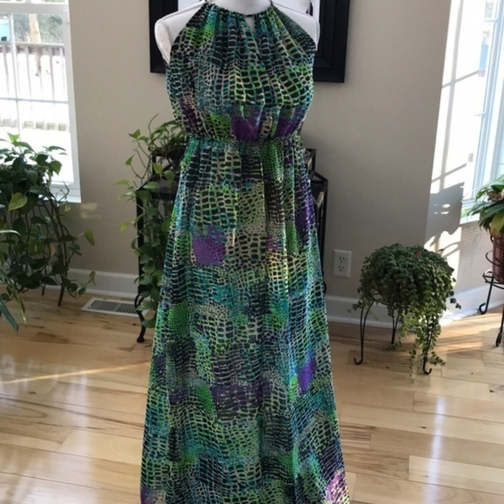 Romeo & Juliet Couture chiffon halter neck maxi
